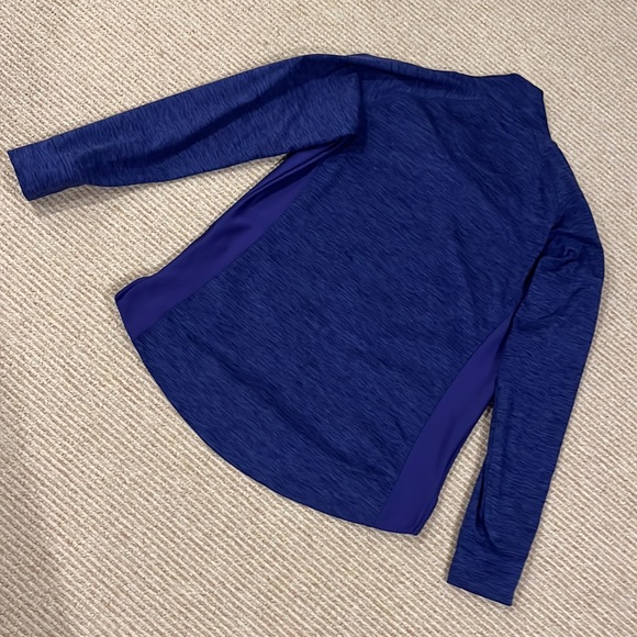 Women's Pebble Beach Long Sleeve Performance Shirt, Medium - Picture 4 of 8